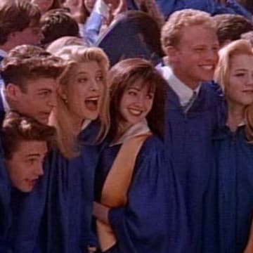 90210 Graduation Episode