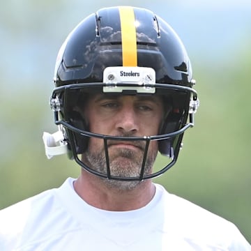 Steelers quarterback Aaron Rodgers takes part in a drill during minicamp in June.