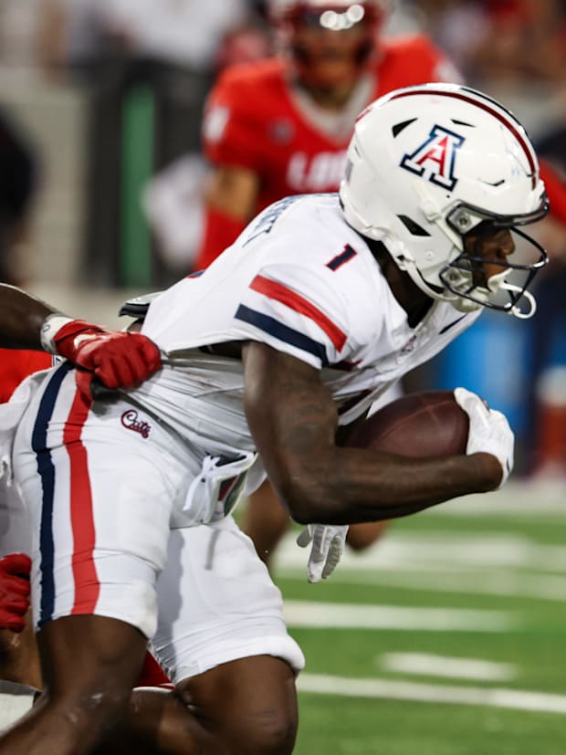 Arizona Wildcats running back Jacory Croskey-Merritt 