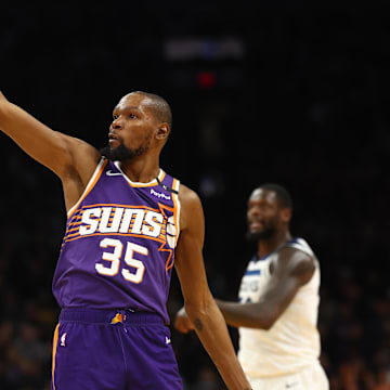 Jan 29, 2025; Phoenix, Arizona, USA; Phoenix Suns forward Kevin Durant (35) against the Minnesota Timberwolves at Footprint Center.